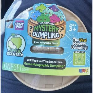 Viral Crazy Fun Green Apple Holographic Mystery Dumpling Bun New Sealed RMS